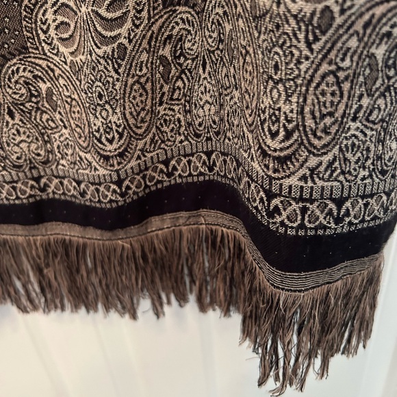 Ladies skirt - Picture 2 of 4